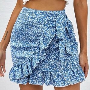 SHEIN Blue Floral Asymmetrical Skirt
